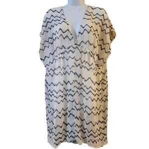 Old Navy Womens Chiffon Dress Size M White Gray Chevron V-Neck Sheer Drop Sleeve